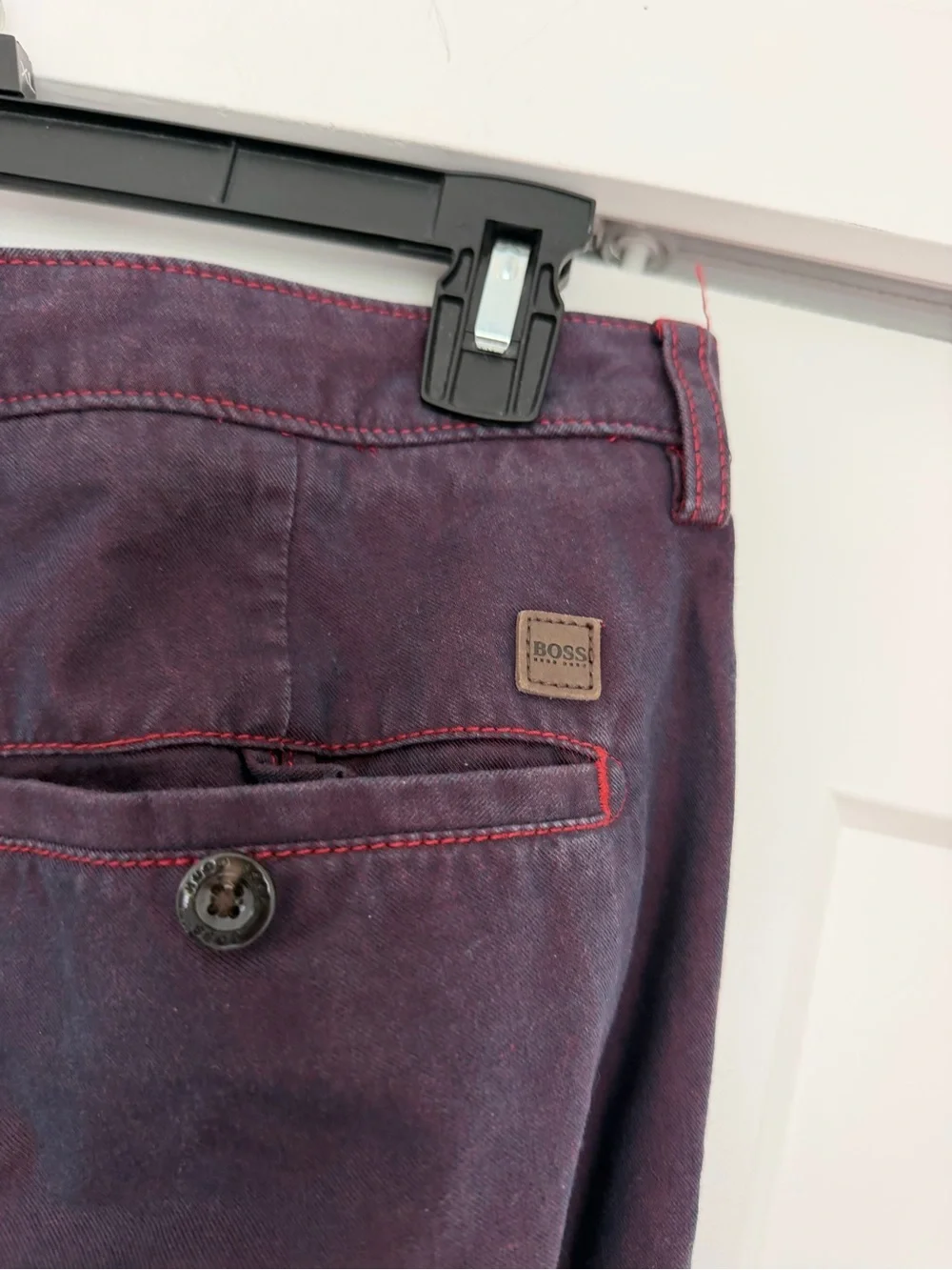 Hugo Boss Men's Casual Cotton Pants in Dark Burgundy